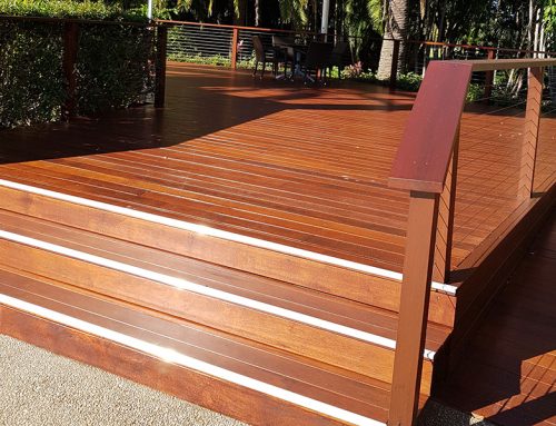 Hardwood Outdoor Entertaining Deck